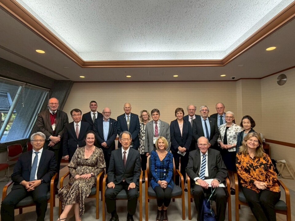 Tiedeakatemioiden presidenttejä STS forumissa Kiotossa.